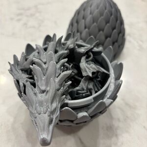 3D Large Gray Dragon and Egg